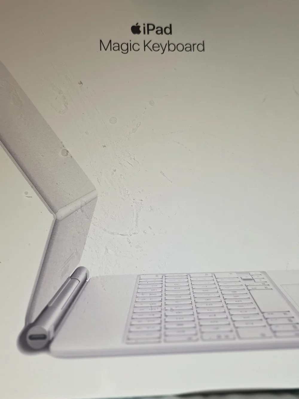 Apple iPad Pro 11-inch Accessory Packaging - White